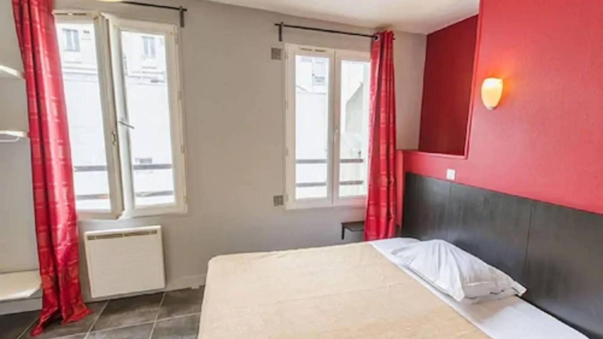 Hipotel Montmartre Gare Du Nord Hotel Paris