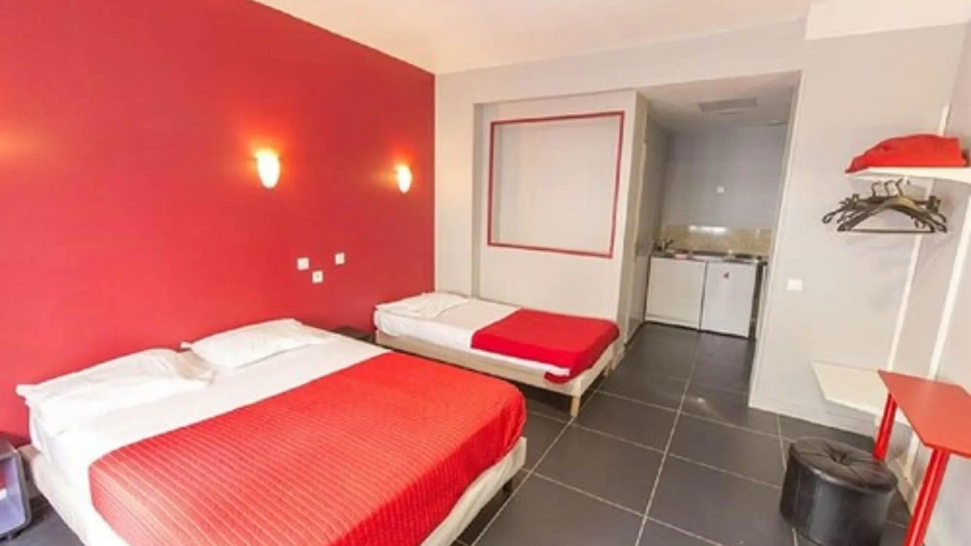 Hotel Hipotel Montmartre Gare Du Nord Paris
