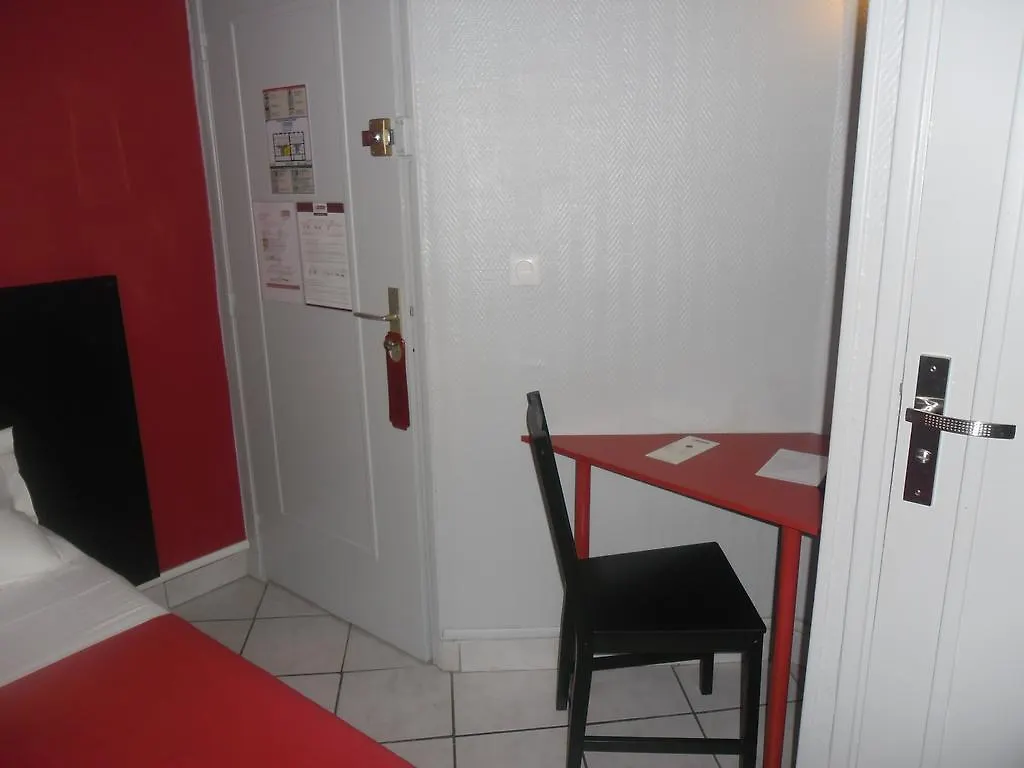 Hipotel Montmartre Gare Du Nord
