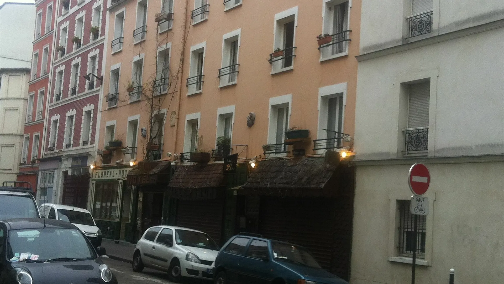 Hipotel Montmartre Gare Du Nord Paris